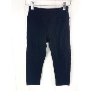 Beyond Yoga‎ Women's Black Quilted Essential Diamond Pattern Bike Shorts Capri S
